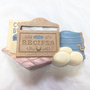 Vintage Burwood Products Recipe Cookbook Plastic Kitchen Wall Pocket Decor 8 X 5